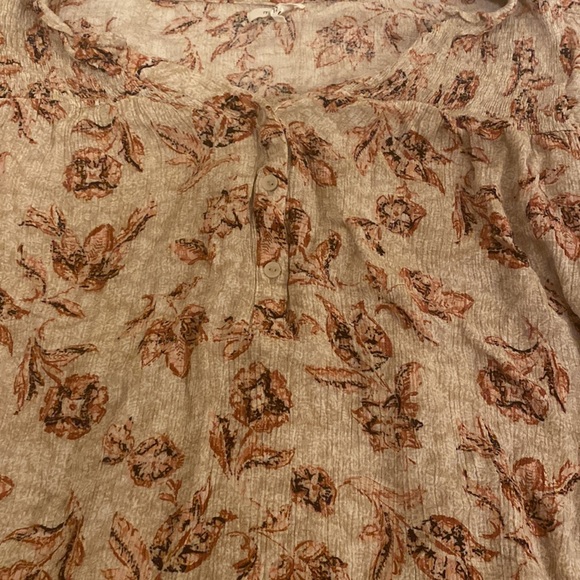 ♻️Maurice’s Floral Blouse (worn maybe twice) •size 1x•♻️ - Picture 5 of 5